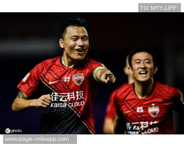 太阳三分火力全开56投22中创赛季新高万箭齐发展现强大实力