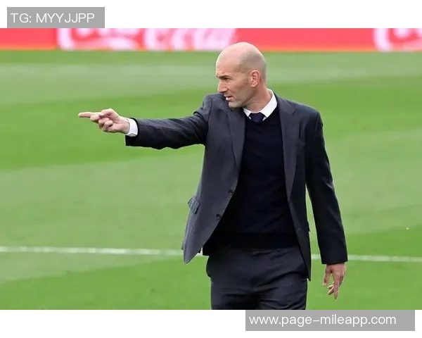 齐达内与恩里克的巅峰对决BBC与MSN的精彩较量回顾1516赛季国家德比 齐达内与恩里克的巅峰对决BBC与MSN的精彩较量回顾1516赛季国家德比